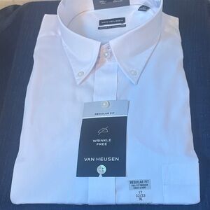 Van Heusen Men's Wrinkle-Free White Dress Shirt